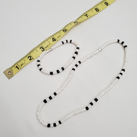 Puka Seashell White & Black Necklace & Bracelet - Picture 4 of 4